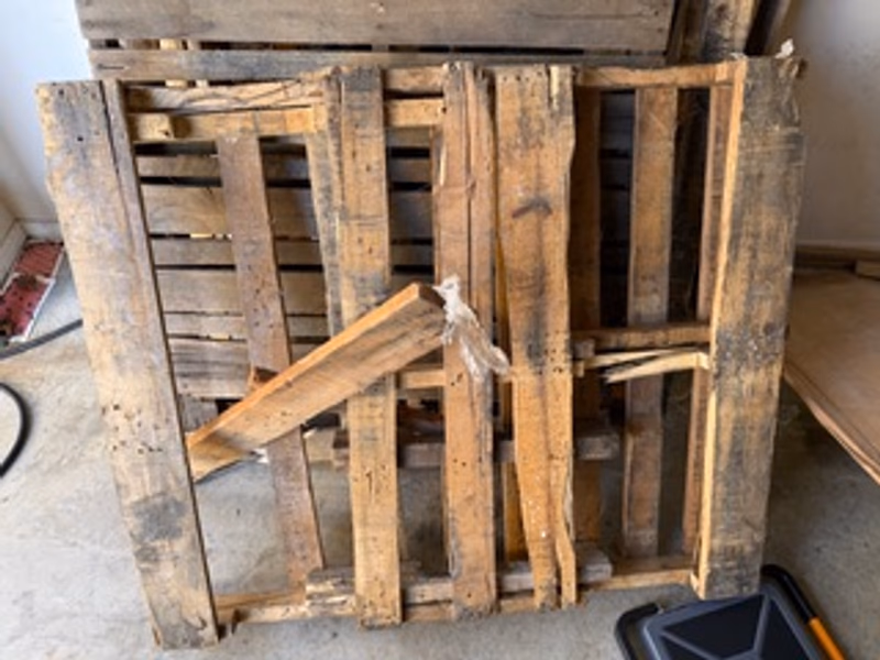 Victorville, California - Grade C Economy Wood Pallets
