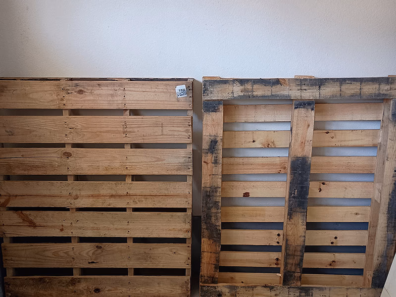 Richmond, California - Grade B Standard Wood Pallets