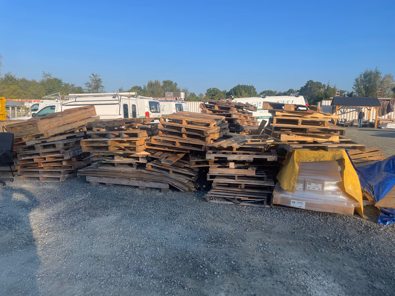 Temecula, California - Grade A Premium 48x40 Wood Pallets