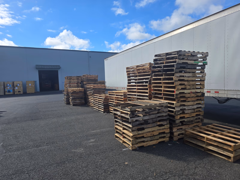 Temecula, California - Pallet Cores for Recycling
