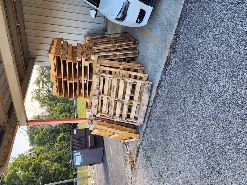 Jurupa Valley, California - Grade A Premium 48x40 Wood Pallets