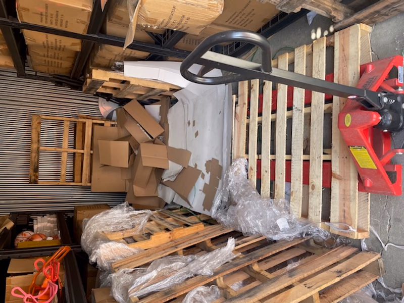 West Covina, California - Grade C Economy Wood Pallets