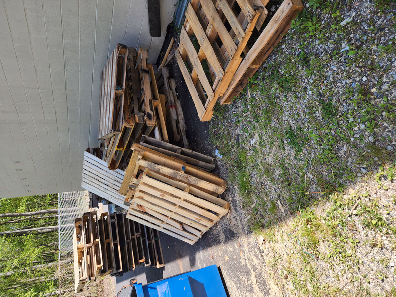 Thornton, Colorado - Grade B Standard Wood Pallets