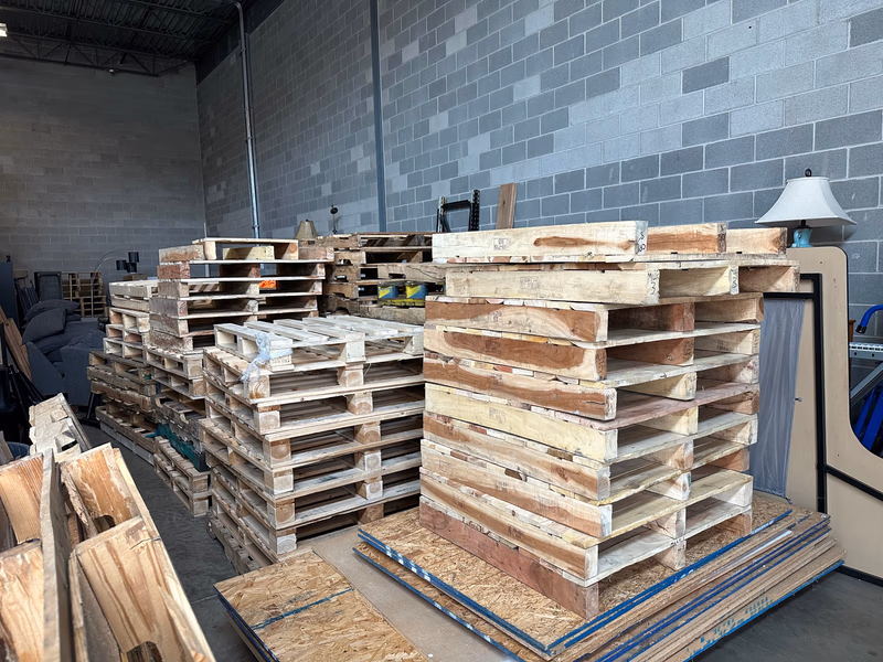 Greeley, Colorado - Grade C Economy Wood Pallets