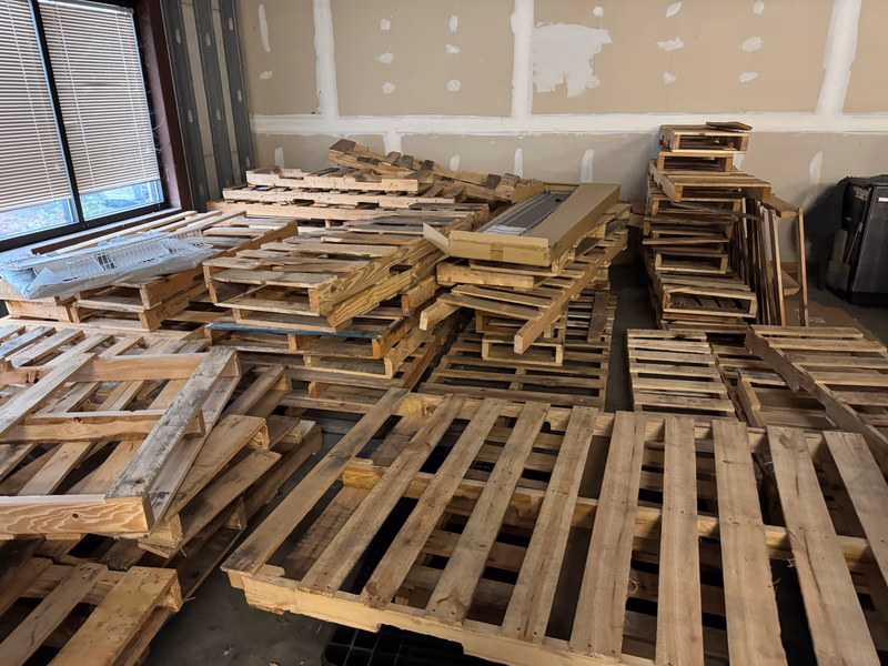Washington, District of Columbia - Grade A Premium 48x40 Wood Pallets