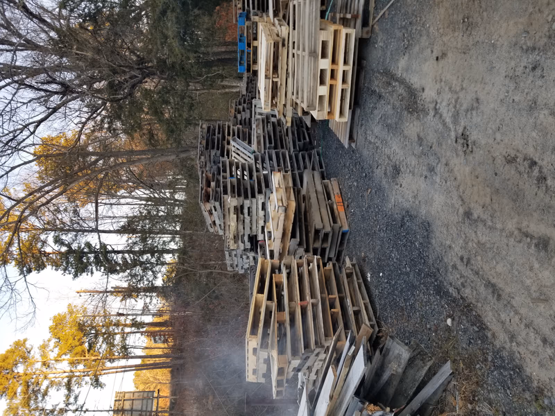 Palm Bay, Florida - Grade B Standard Wood Pallets