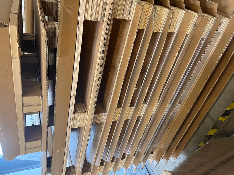 Boca Raton, Florida - Grade B Standard Wood Pallets