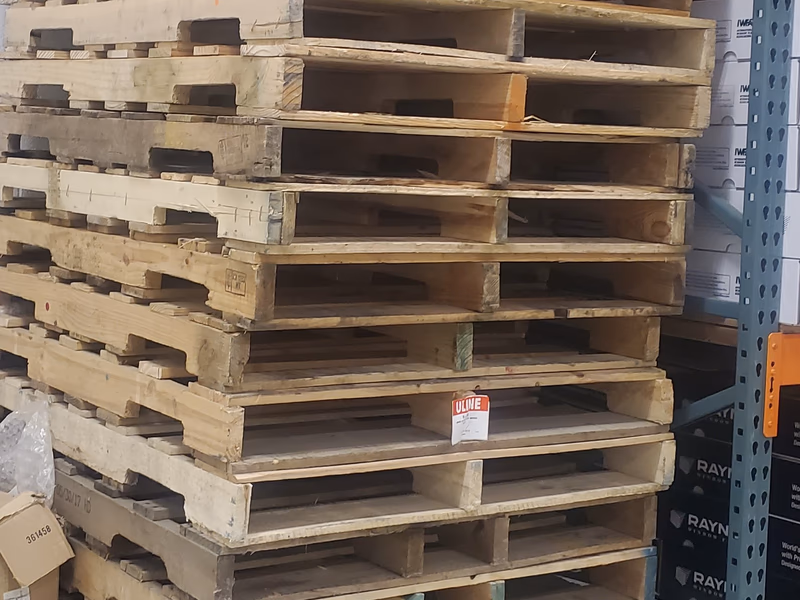 Lynn, Massachusetts - Grade C Economy Wood Pallets