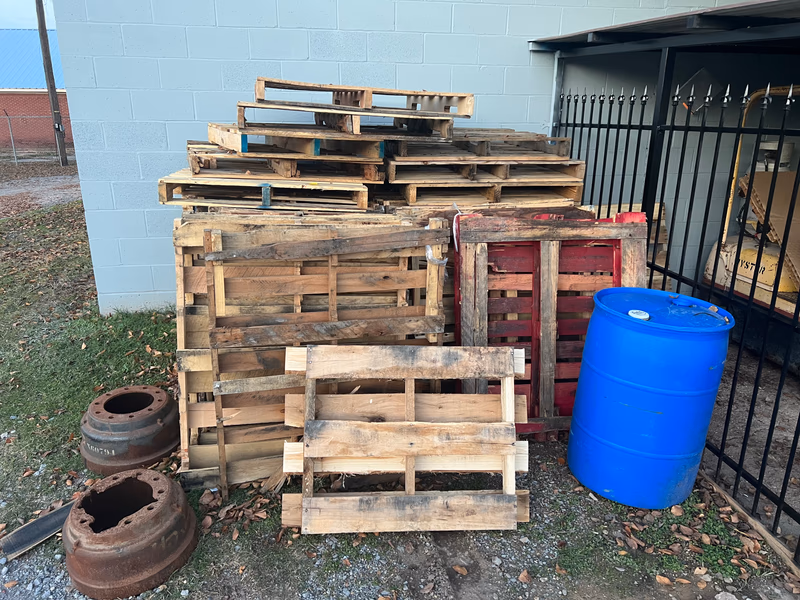 High Point, North Carolina - Pallet Cores for Recycling
