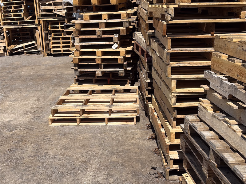 Garland, Texas - Grade A Premium 48x40 Wood Pallets