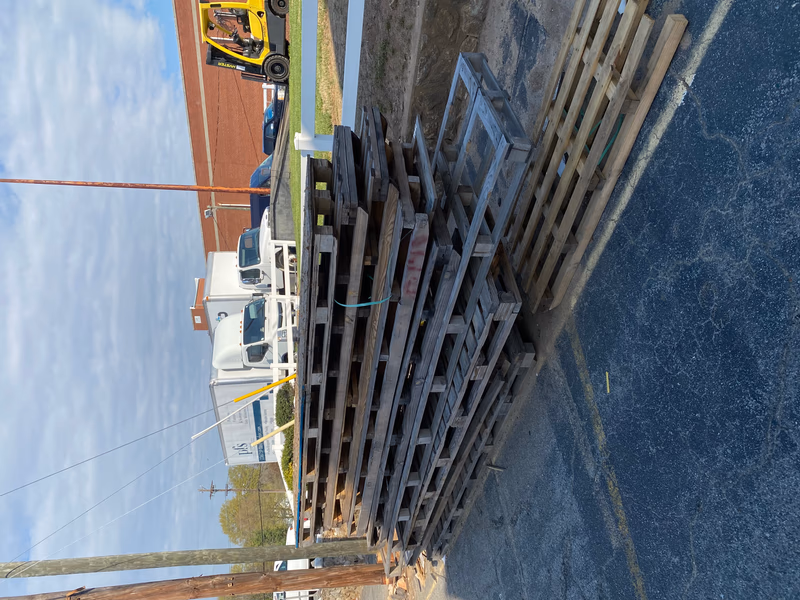 Denton, Texas - Grade A Premium 48x40 Wood Pallets