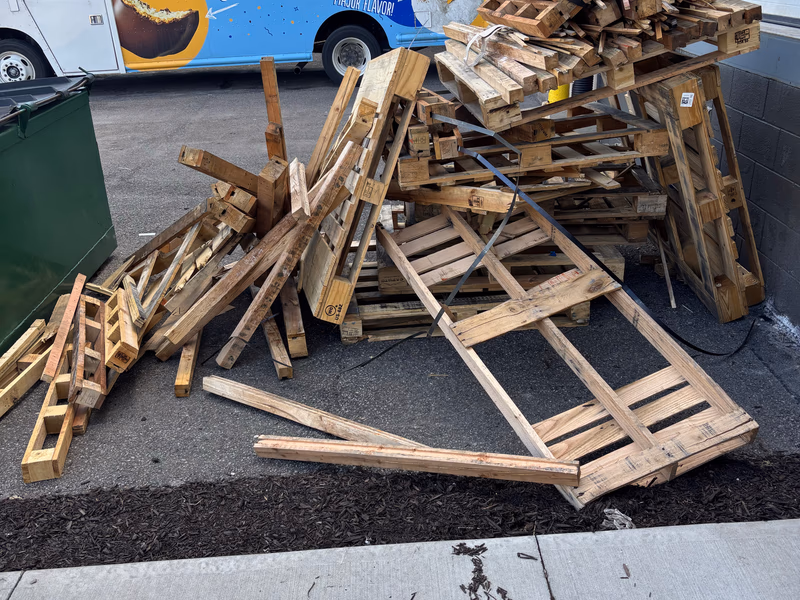 Killeen, Texas - Grade B Standard Wood Pallets