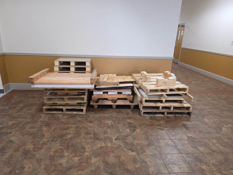 Buffalo, New York - Grade C Economy Wood Pallets