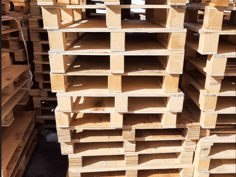 Concord, California - Grade A Premium 48x40 Wood Pallets