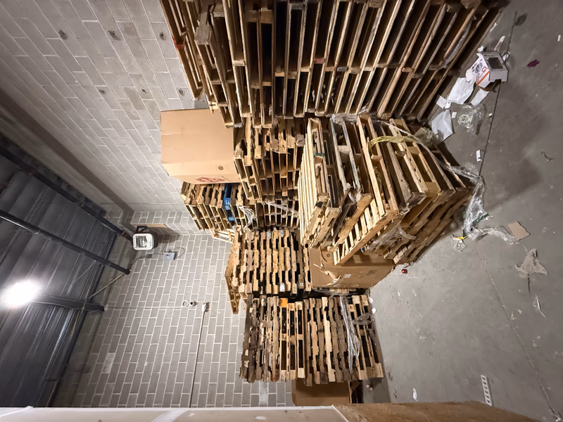 Elgin, Illinois - Grade B Standard Wood Pallets