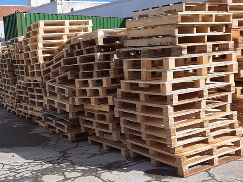 Escondido, California - Grade A Premium 48x40 Wood Pallets
