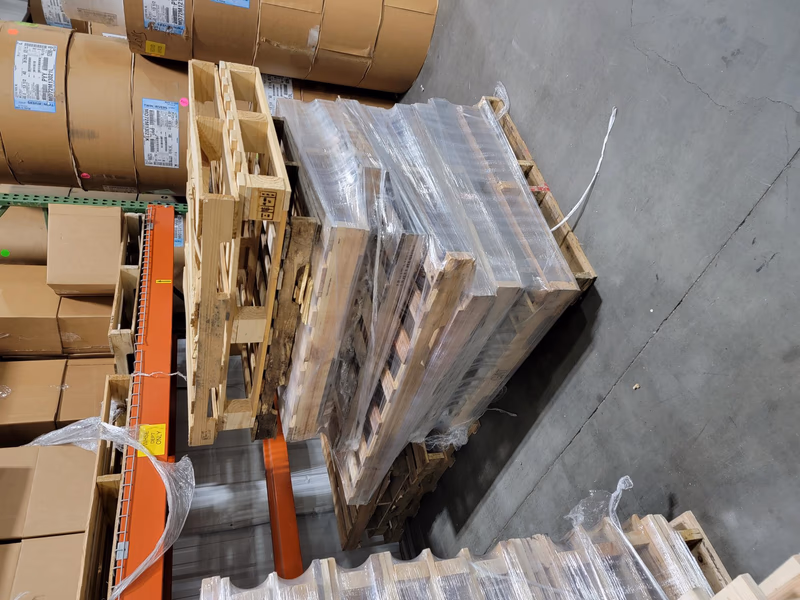 Goodyear, Arizona - Grade B Standard Wood Pallets