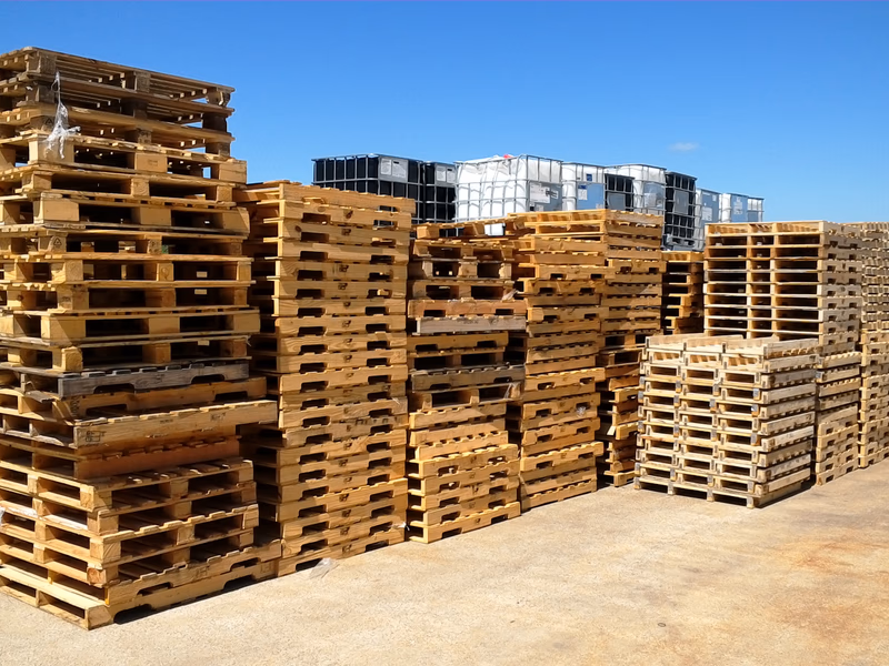 Grand Prairie, Texas - Grade A Premium 48x40 Wood Pallets