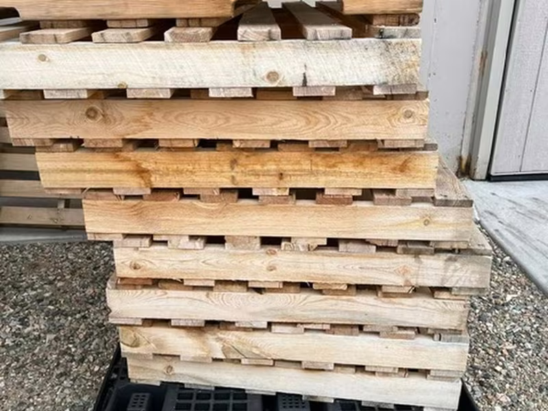 Edmond, Oklahoma - Grade A Premium 48x40 Wood Pallets